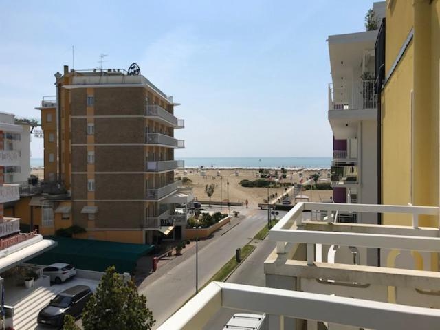 Residence Pace - Agenzia Cocal Каорле Екстер'єр фото