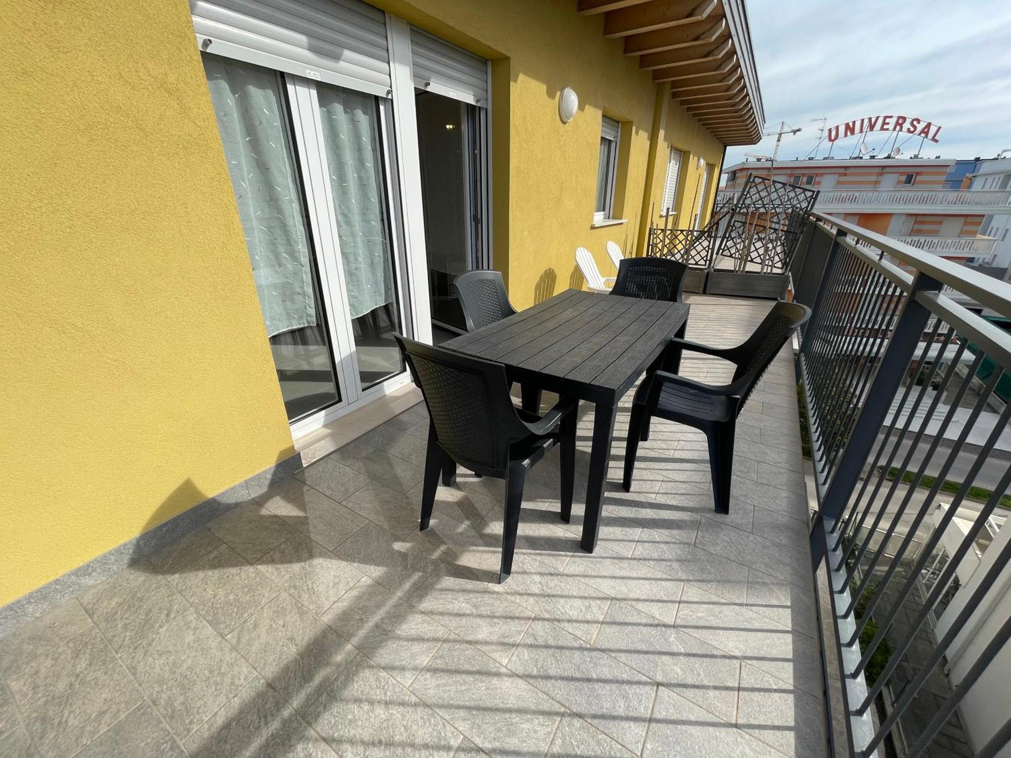 Residence Pace - Agenzia Cocal Каорле Екстер'єр фото