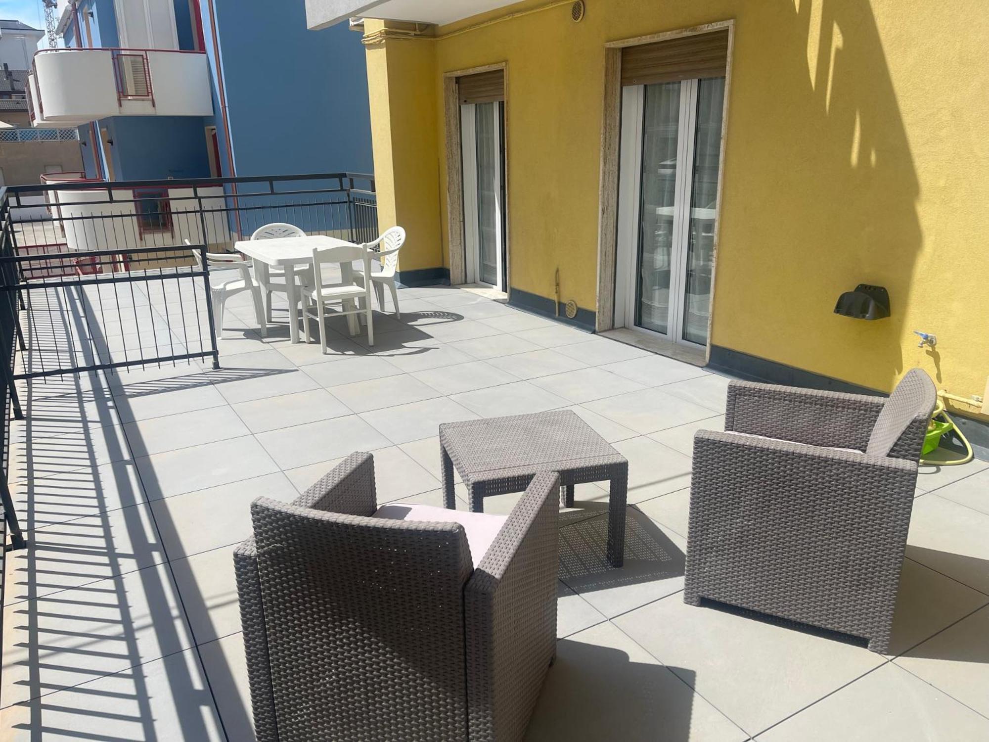 Residence Pace - Agenzia Cocal Каорле Екстер'єр фото
